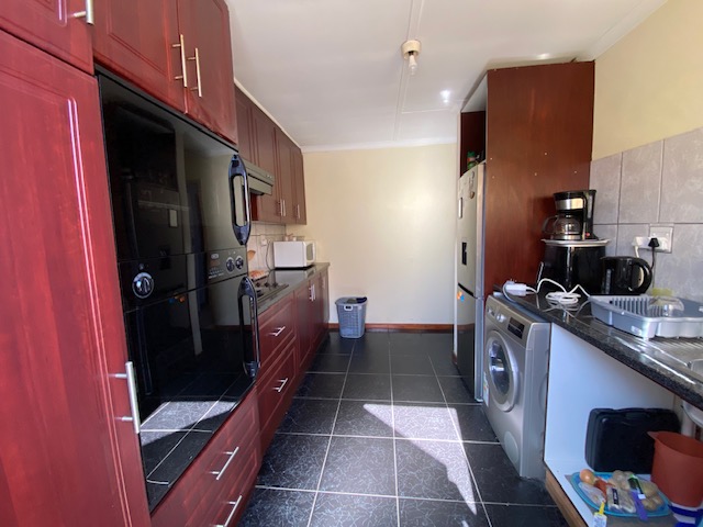 2 Bedroom Property for Sale in Strandfontein Village Western Cape
